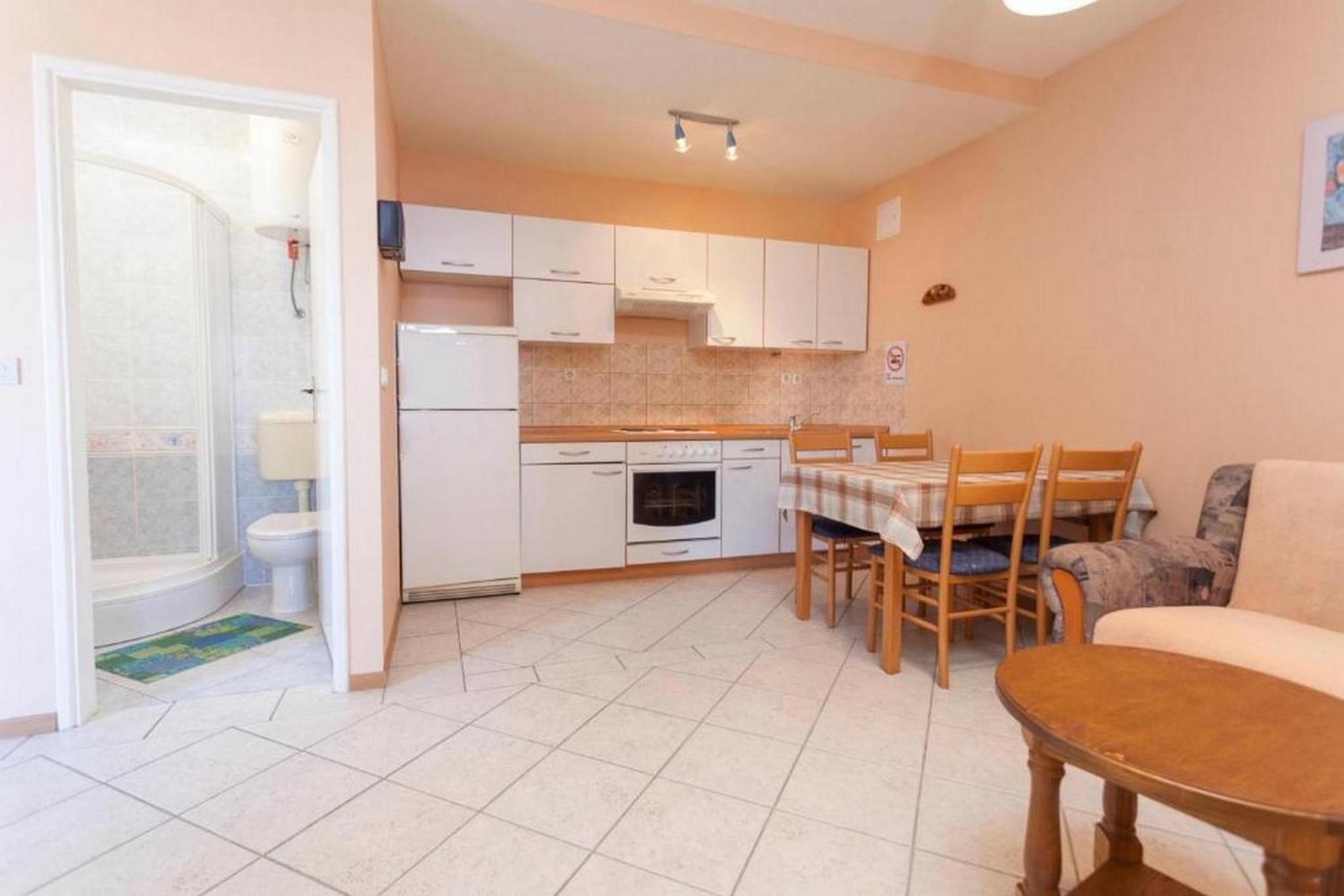 Summerheaven Apartments 포드고라 객실 사진