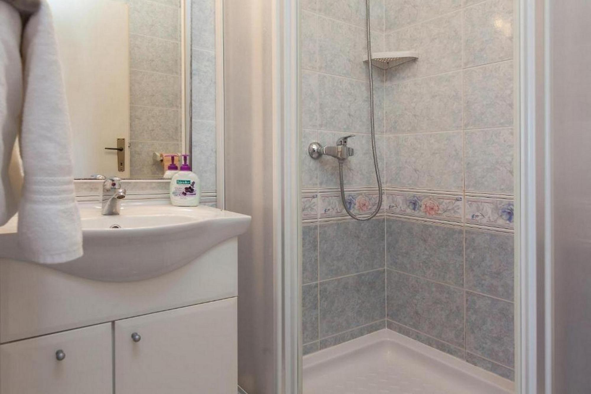 Summerheaven Apartments 포드고라 객실 사진